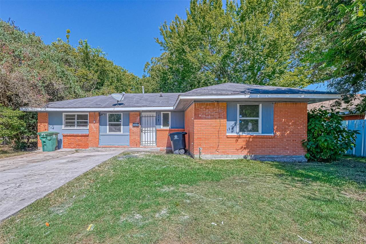 10613 Buffum Street - Photo 1