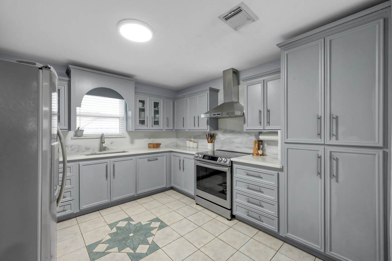 19096 County Road 669F - Photo 1