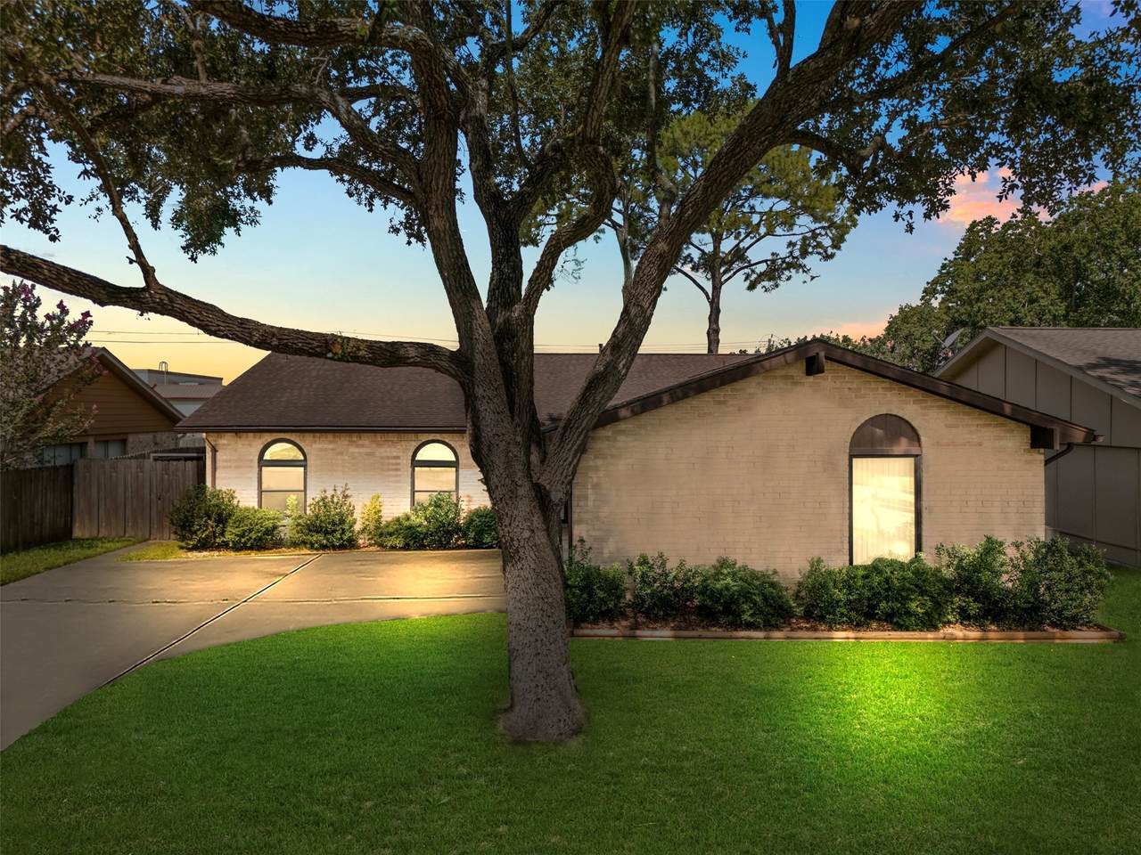 3019 Quail Valley East Drive - Photo 1