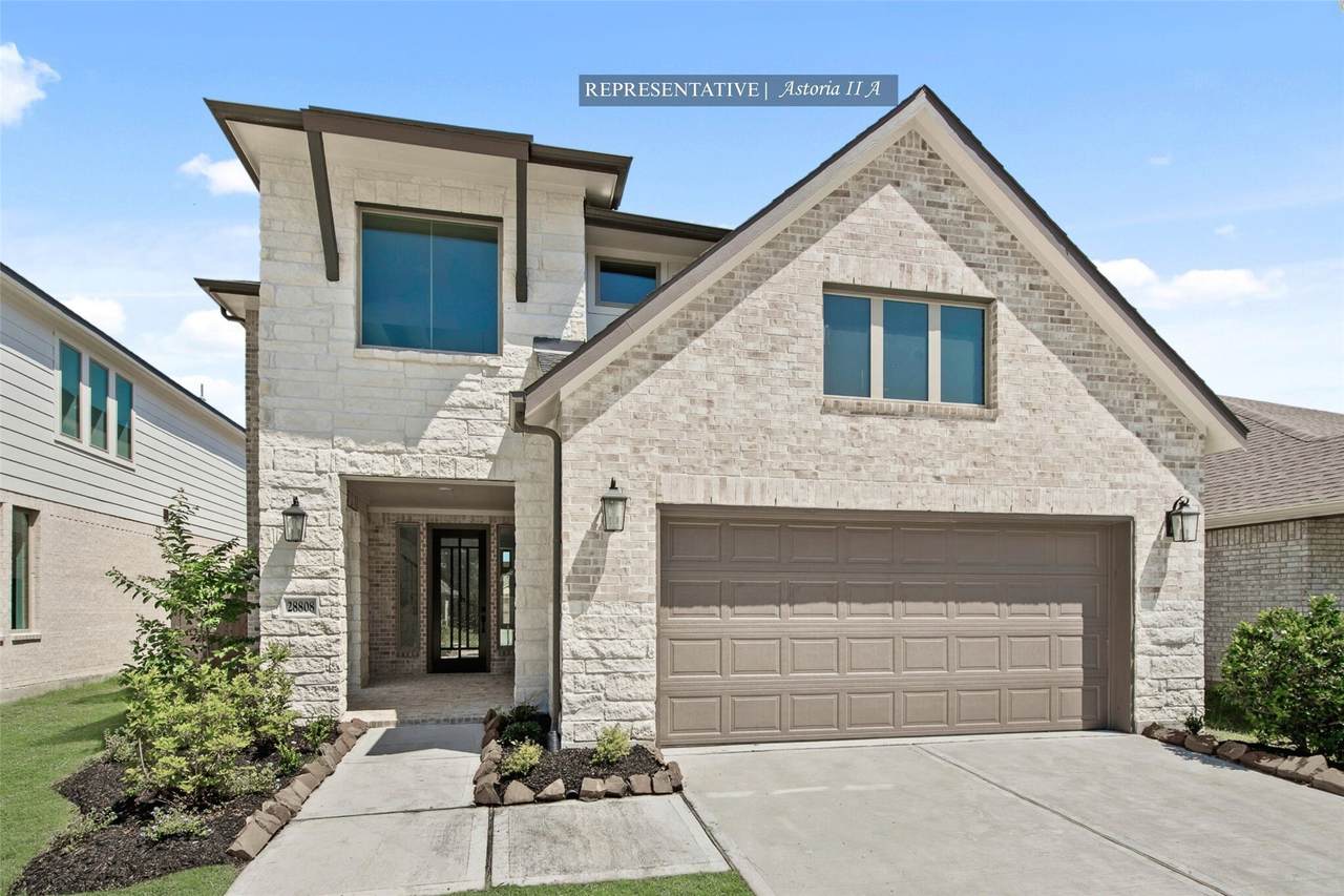 208 Yellow Rosewood Lane - Photo 1