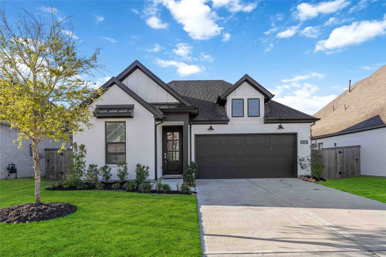 19319 Palfrey Prairie Trail - Photo 1