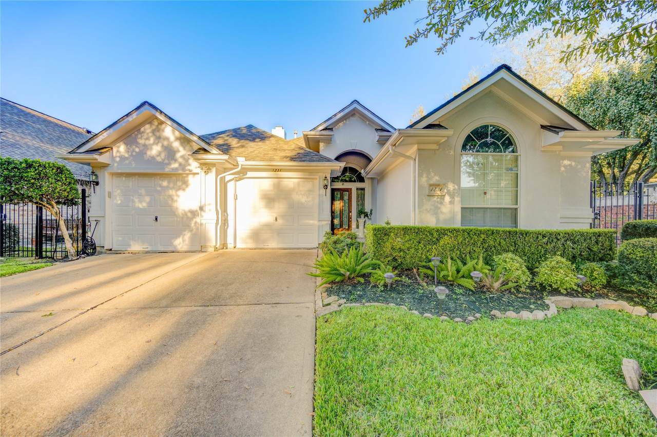 1231 Parkhaven Lane - Photo 1
