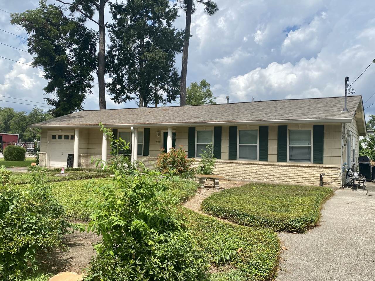 326 Noble Street - Photo 1