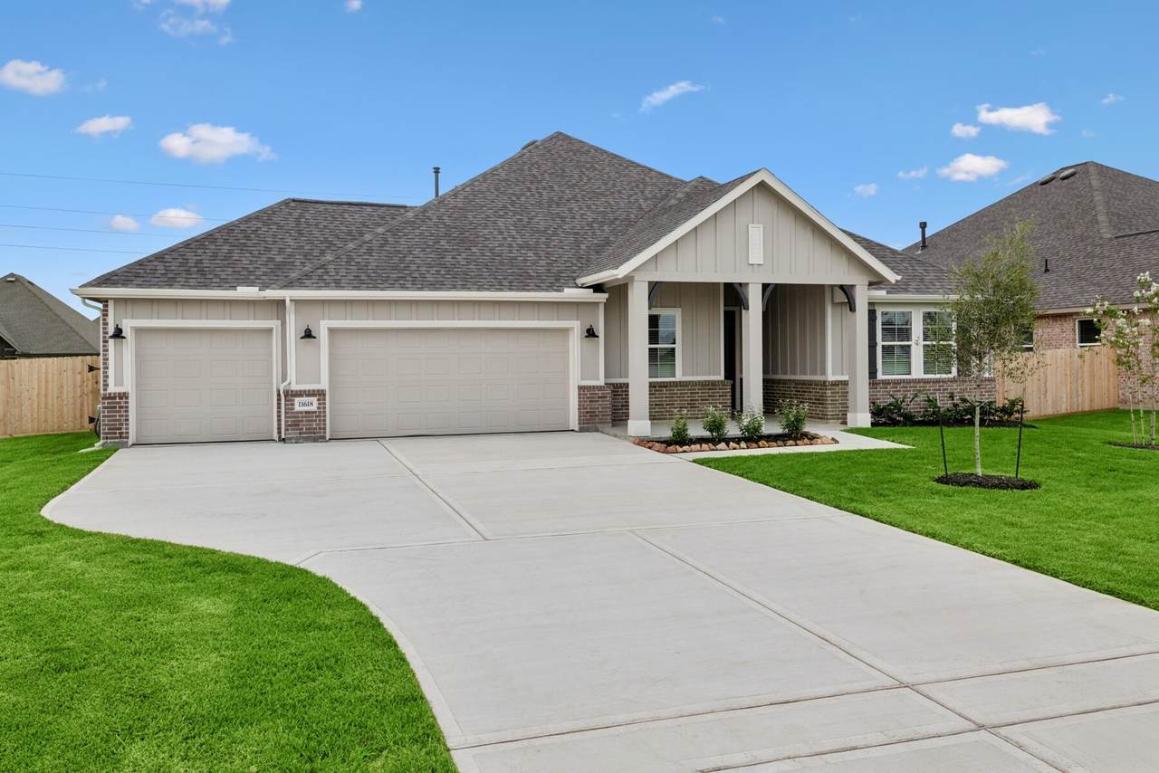 11618 Old Fashion Circle - Photo 1