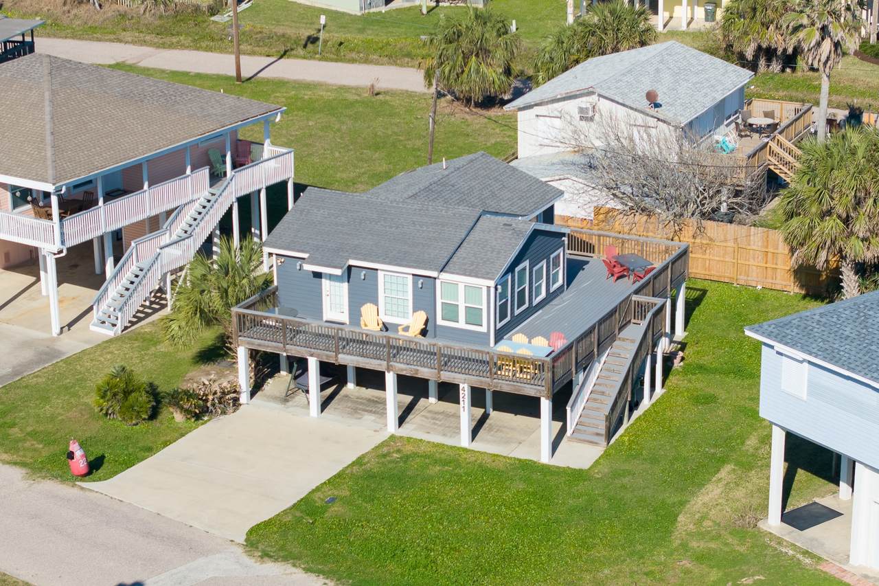 4211 Surf Drive - Photo 1