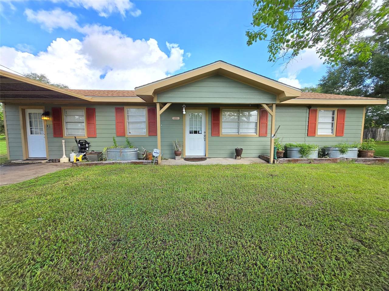 610 Division Street - Photo 1