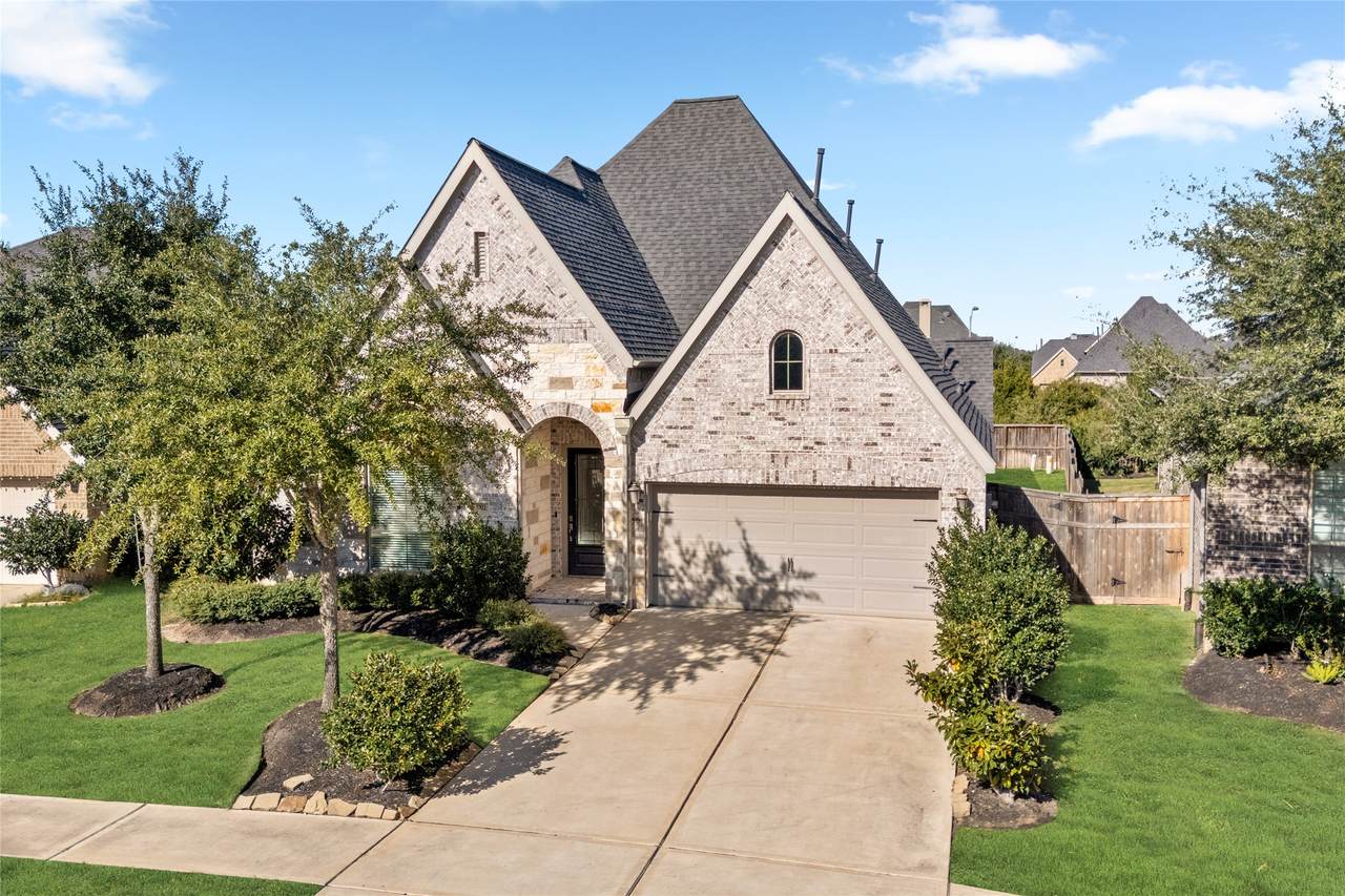 3702 Lake Falls Drive - Photo 1