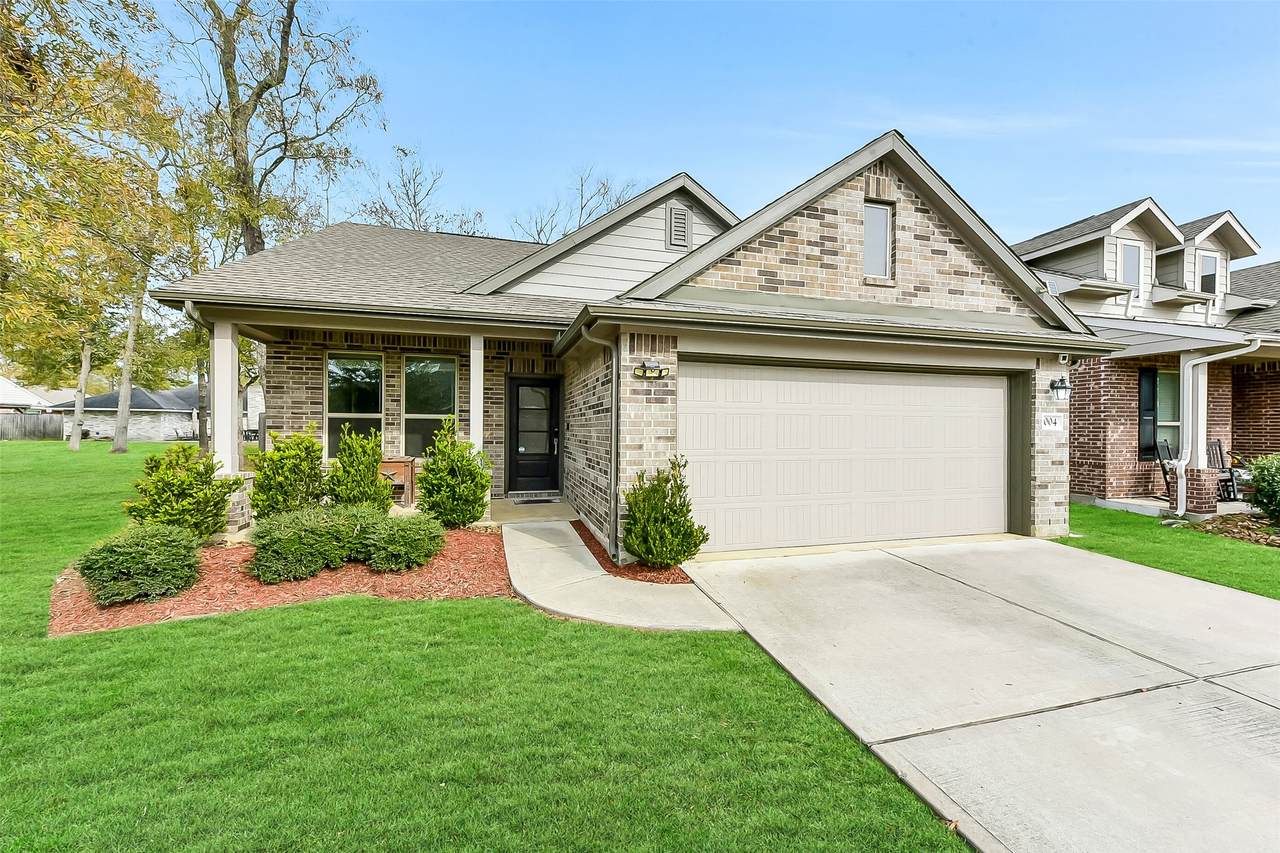 1004 Bulwark Drive - Photo 1