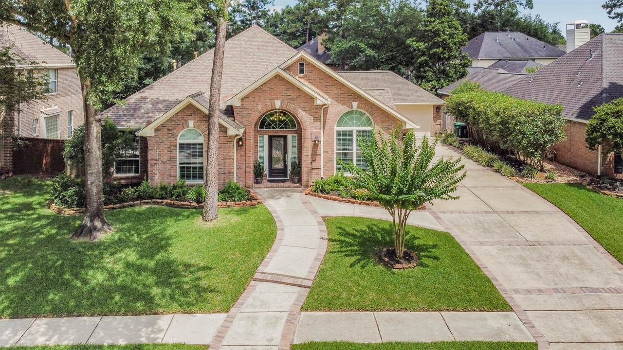 1310 Lambourne Circle - Photo 1