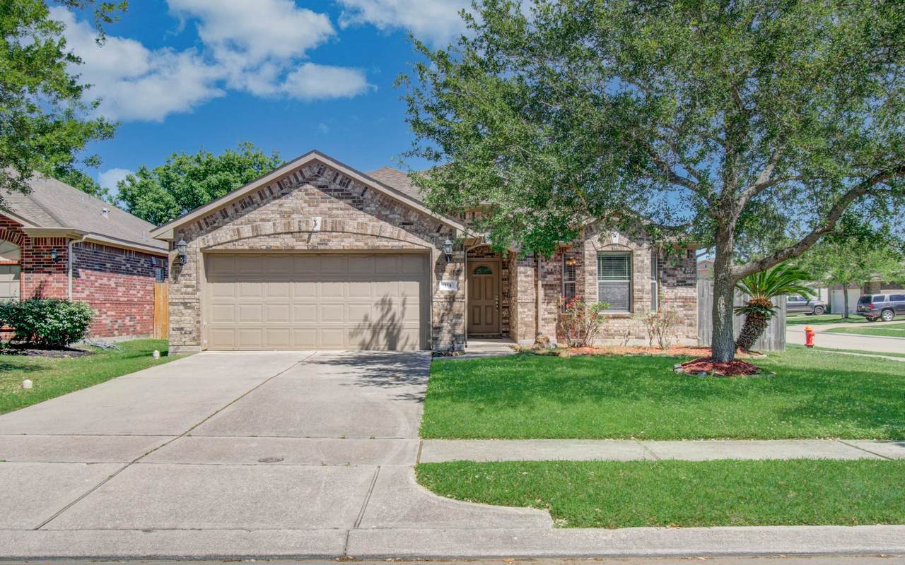 114 Paleos Flint Drive - Photo 1