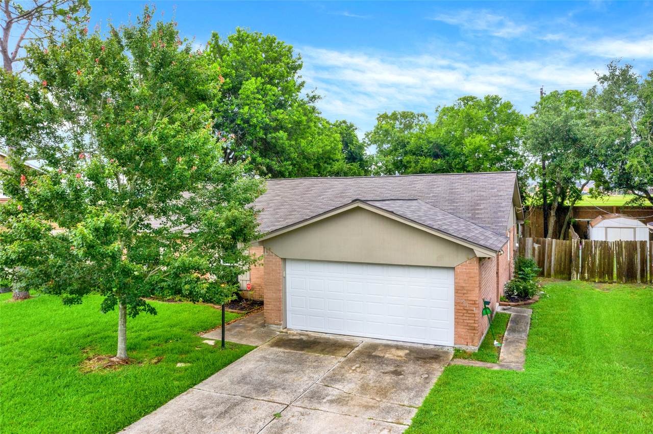 6219 Silver Leaf Drive - Photo 1