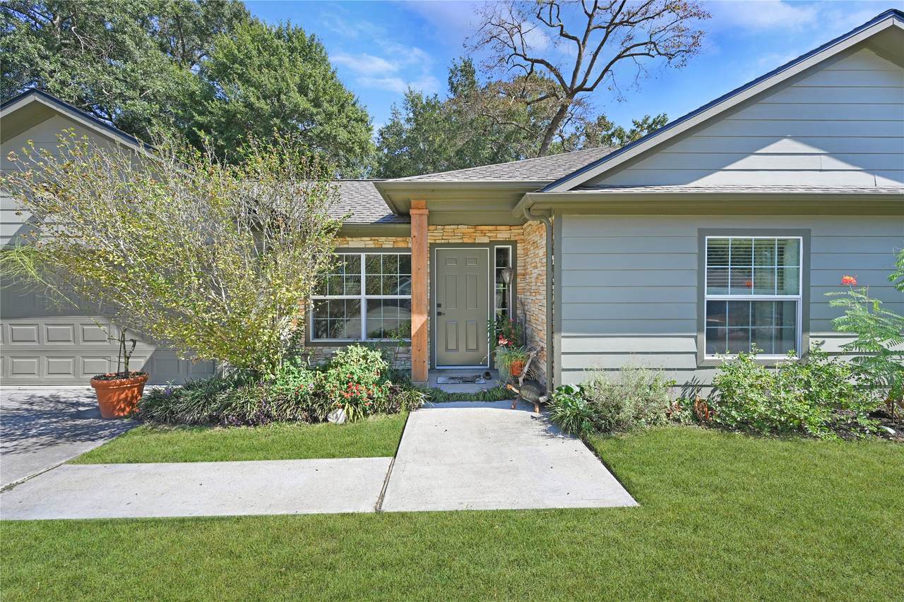 131 Kellyn Oaks Drive - Photo 1