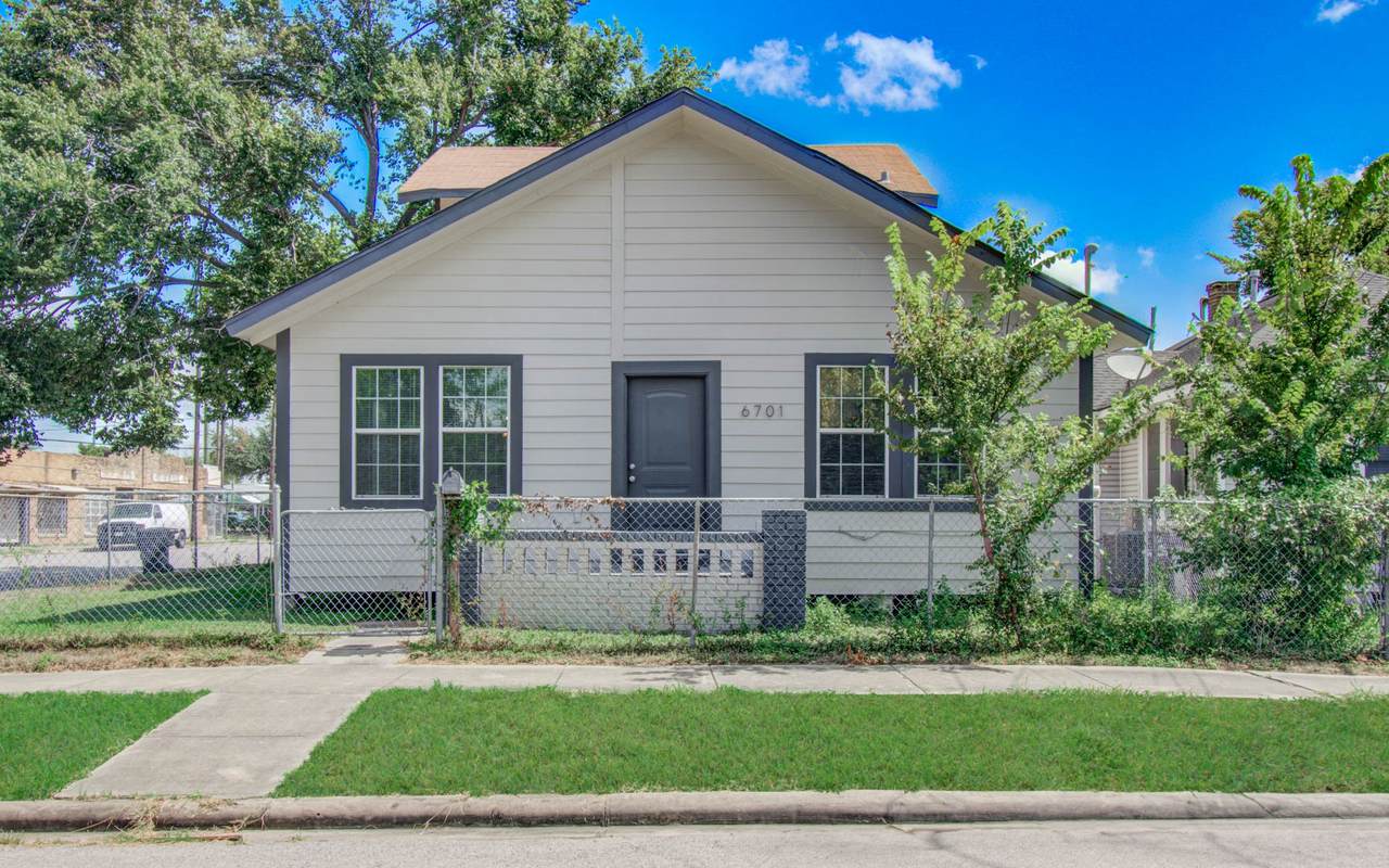 6701 Avenue - Photo 1