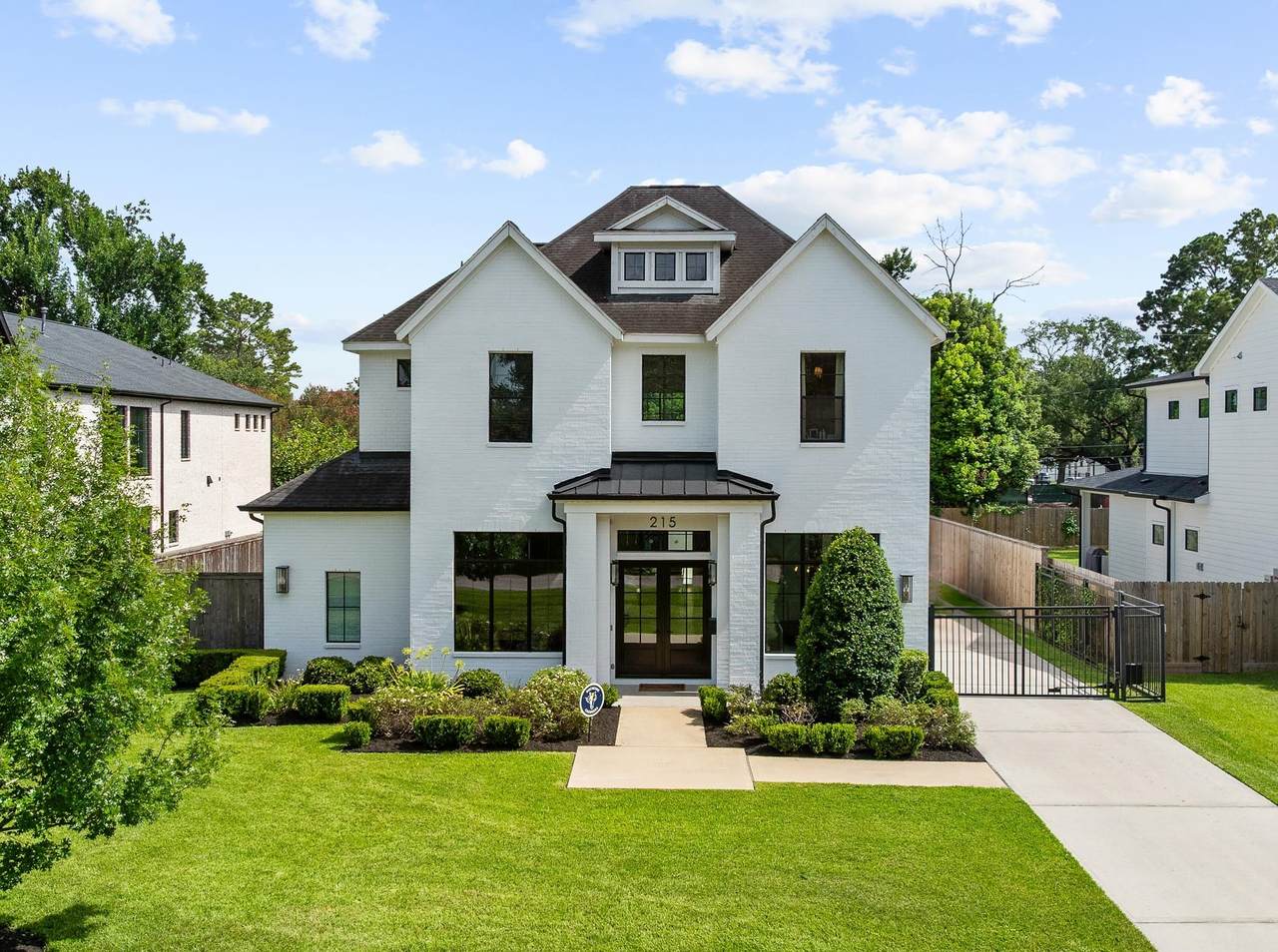 215 34th Street - Photo 1