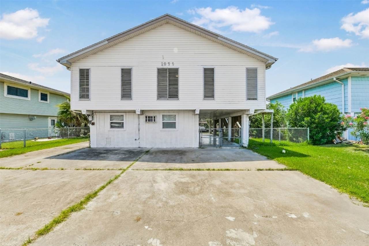 1073 Redfish Street - Photo 1
