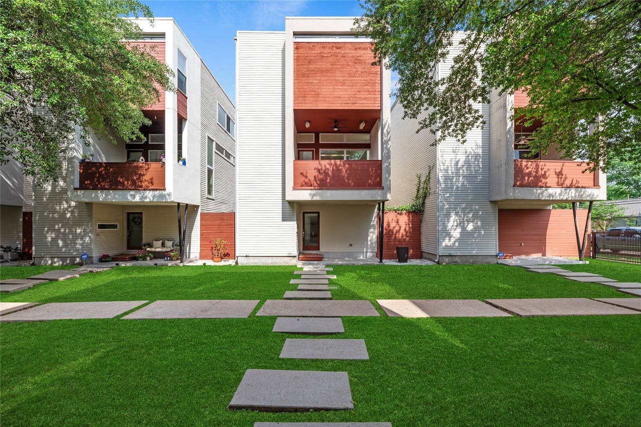 1107 17th Street - Photo 1