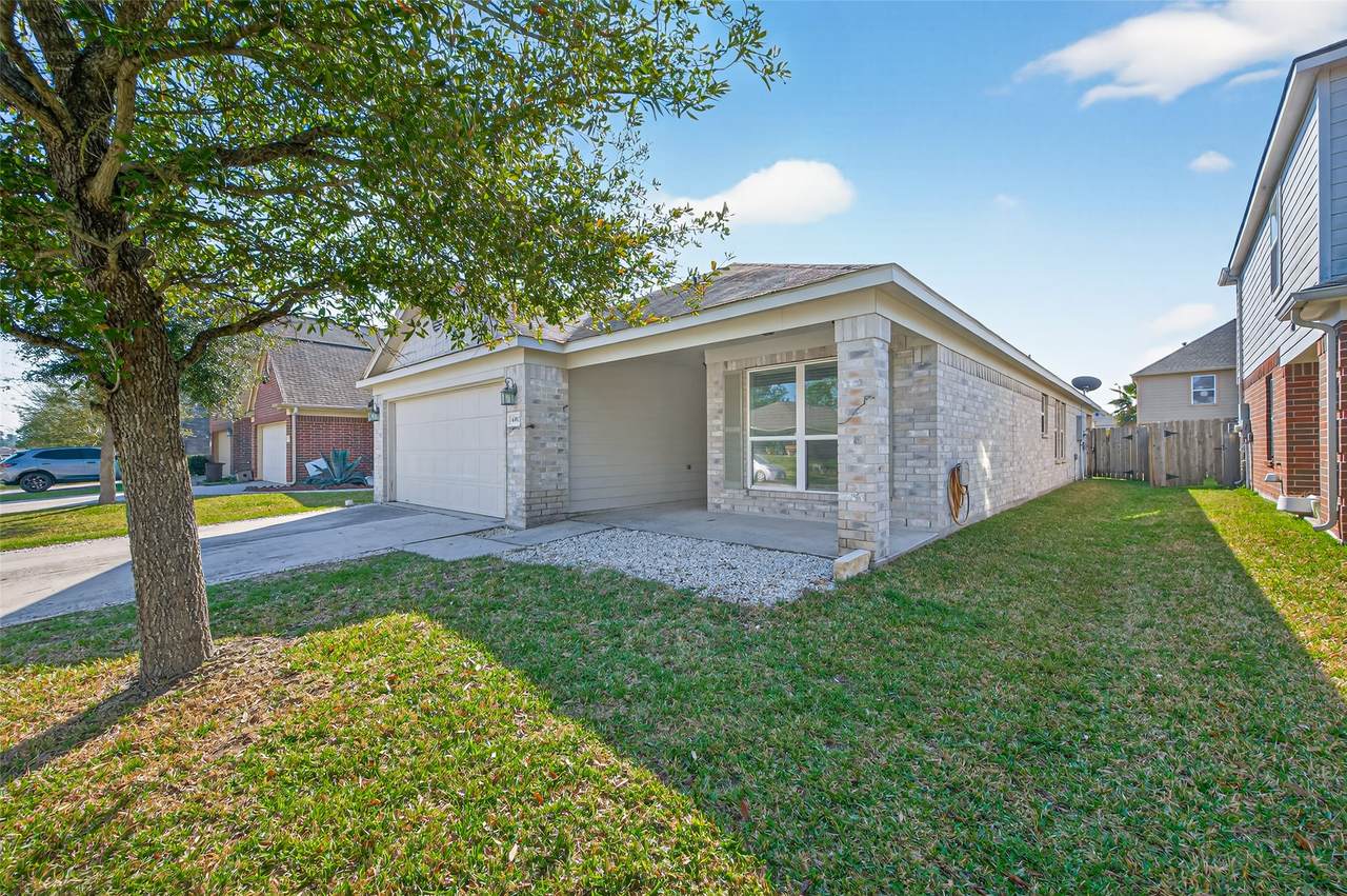 4910 Blue Spruce Hill - Photo 1