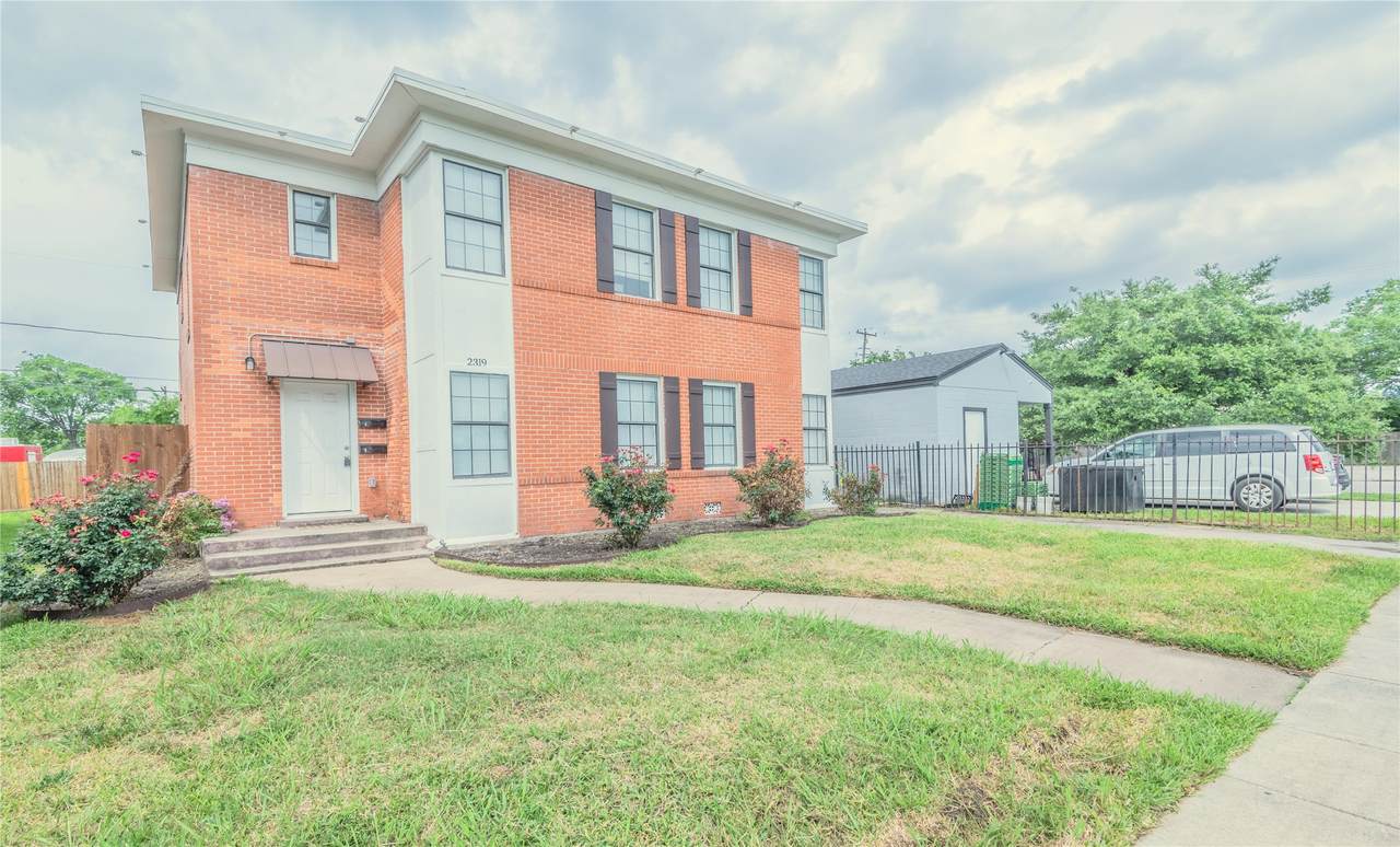 2319 Rosewood Street - Photo 1