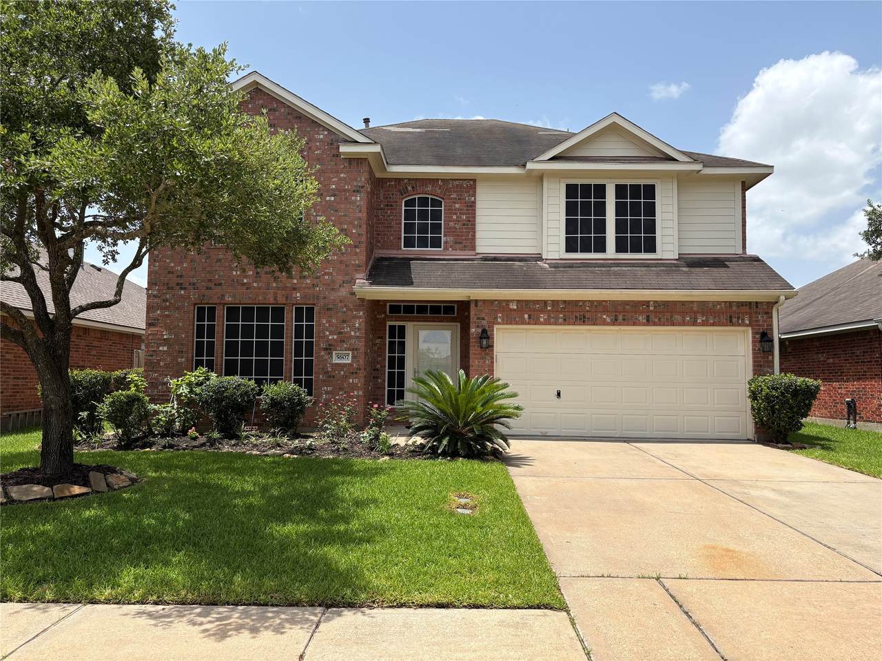 5607 Eagle Sky Boulevard - Photo 1