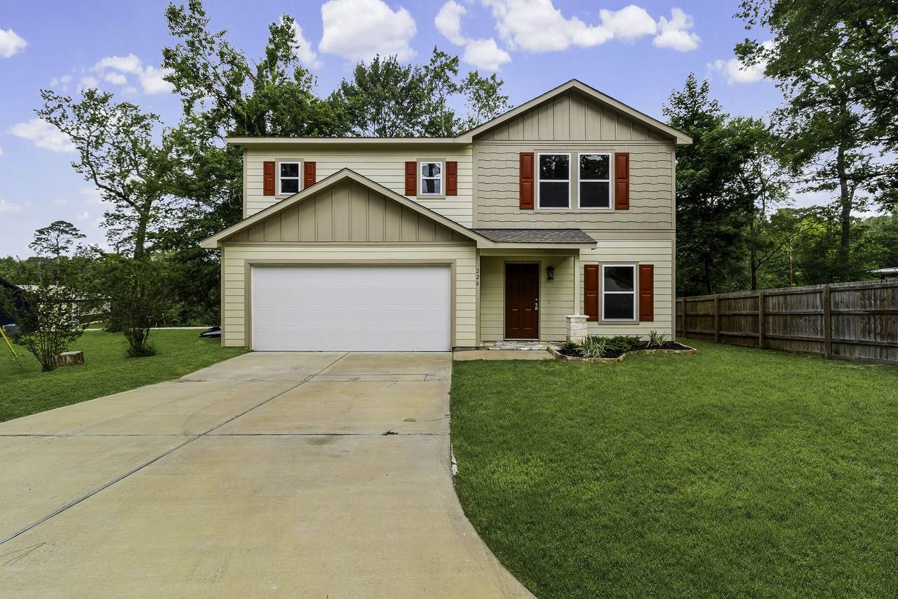 226 Hollow Oak - Photo 1