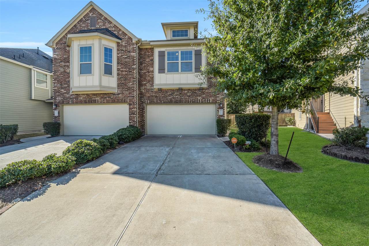 23319 Damasco Drive - Photo 1