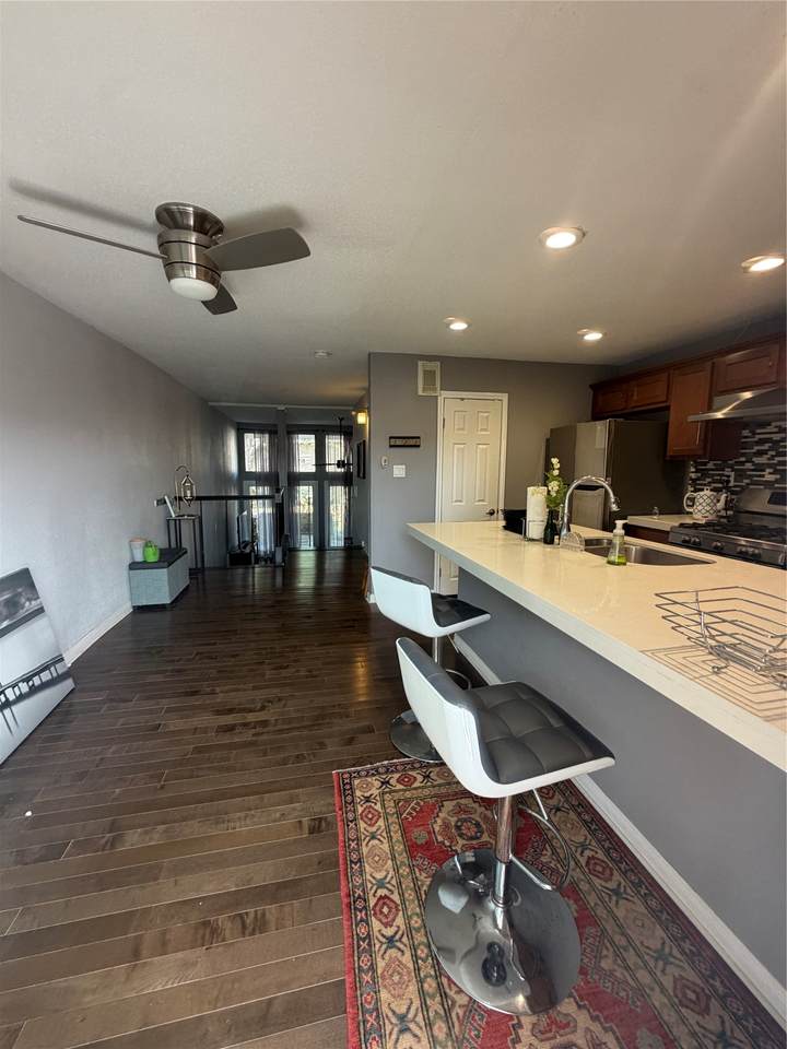 702 Holiday Drive - Photo 1