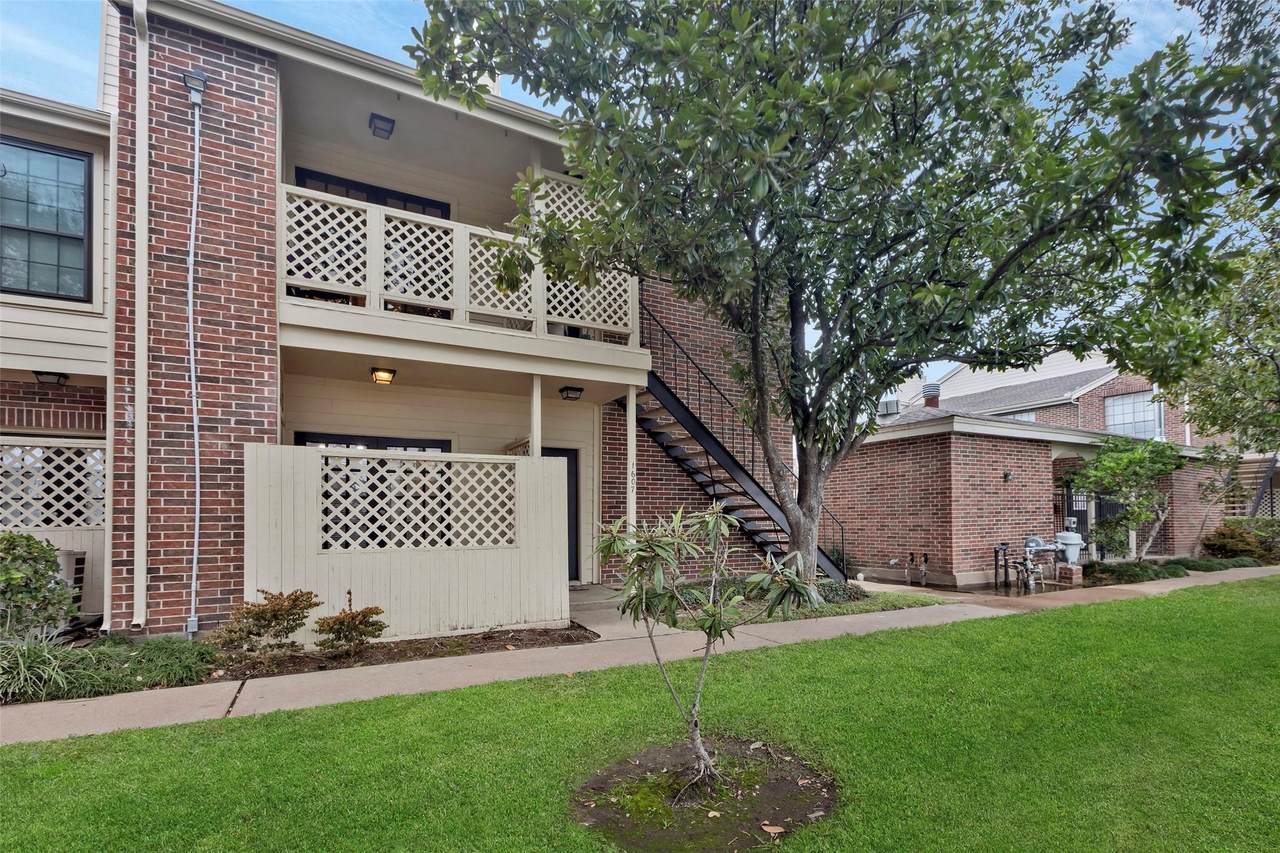 2121 El Paseo Street - Photo 1