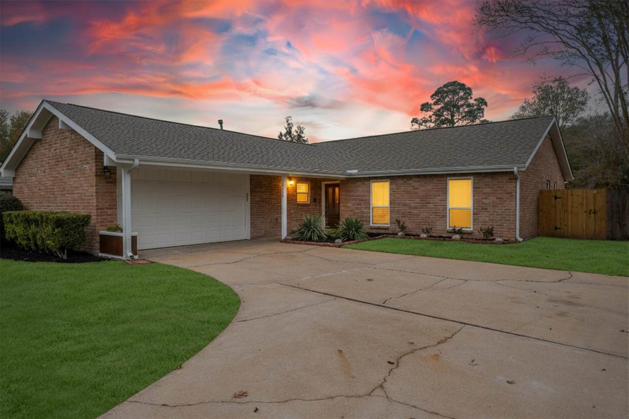 15834 Sandy Hill Drive - Photo 1