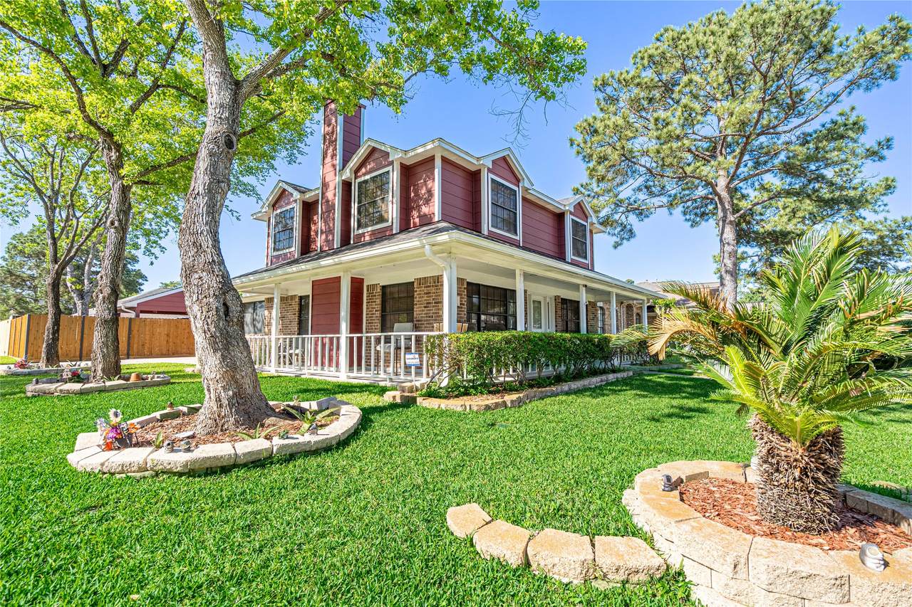 3403 Berry Grove Drive - Photo 1