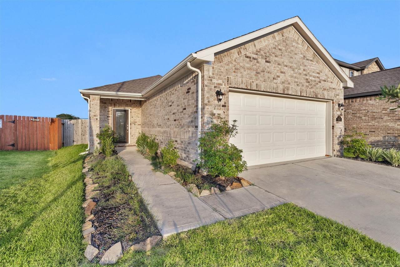 5742 Tabula Rasa Dr - Photo 1