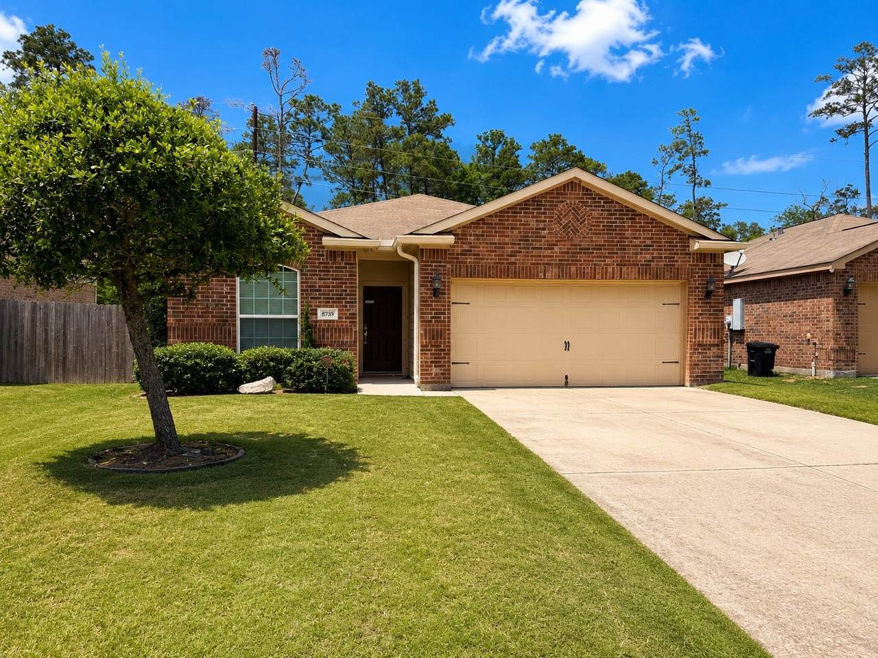 8739 Leclaire Meadow Drive - Photo 1