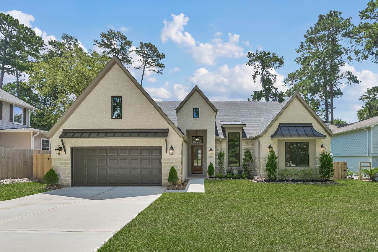 15658 Corinthian Way - Photo 1