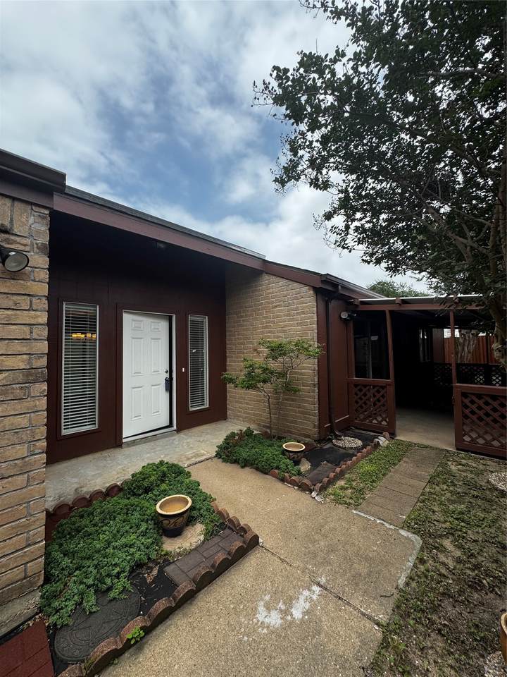 8807 Belle Glen Drive - Photo 1