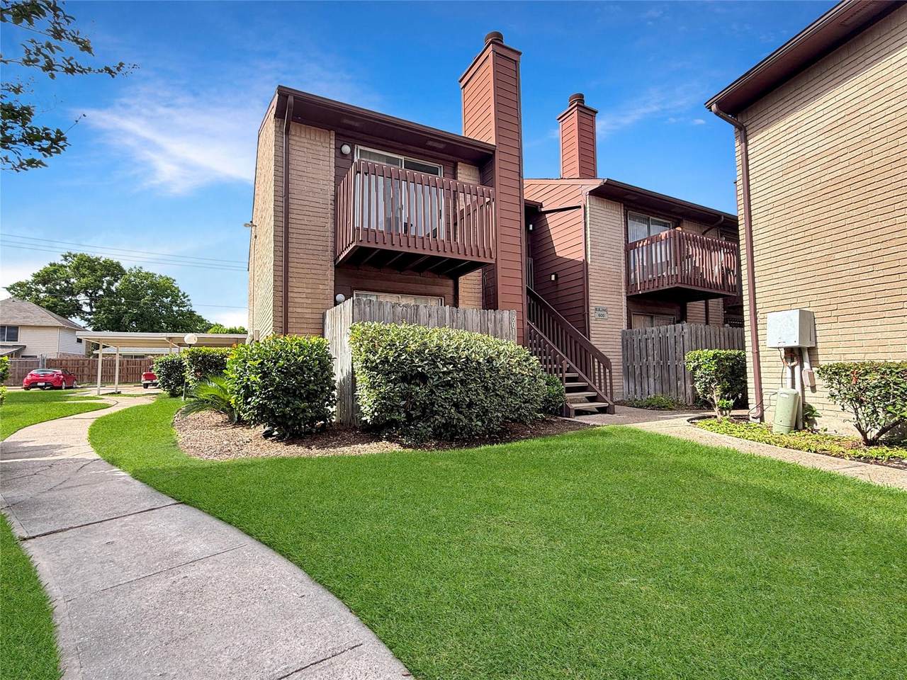 12905 Woodforest Boulevard - Photo 1