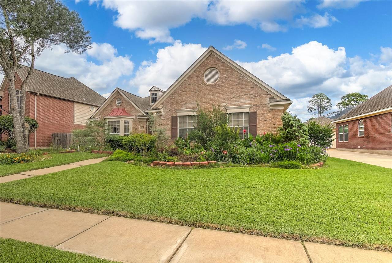 20818 Autumn Redwood Way - Photo 1