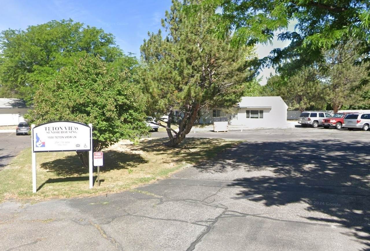 1550 Teton View Ln - Photo 1