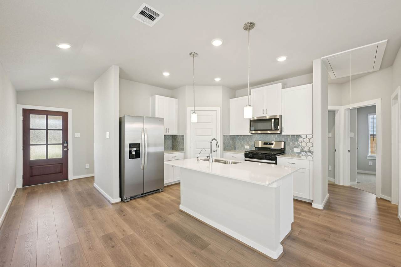 14312 Grey Pointe Court - Photo 1