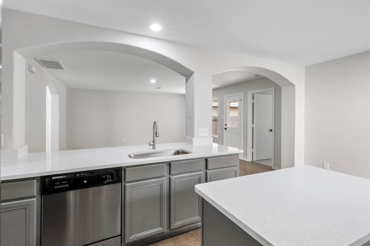 9987 Sterling Place Drive - Photo 1
