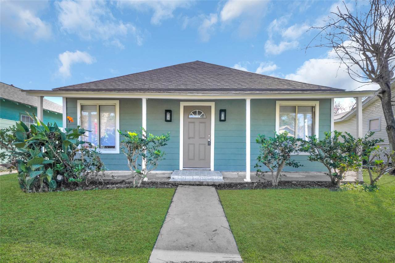 106 Hanover Street - Photo 1