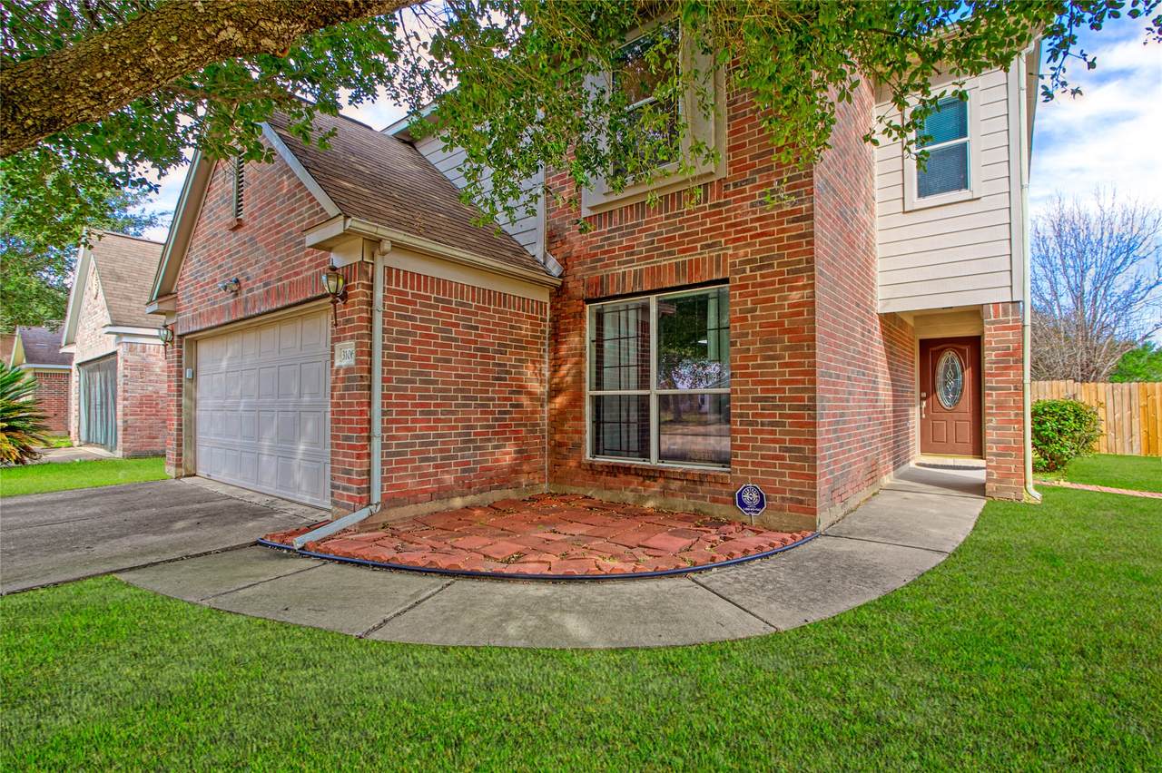 3106 Clipper Winds Way - Photo 1