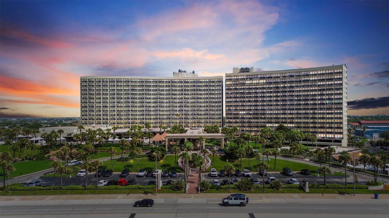 5220 Seawall Boulevard - Photo 1