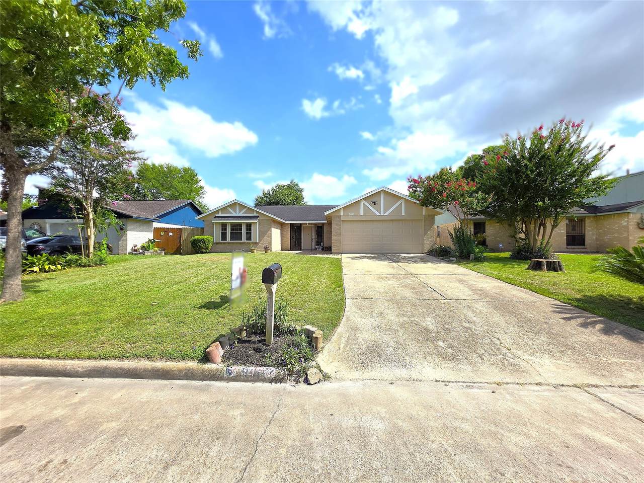 7915 Woodsman Trail - Photo 1