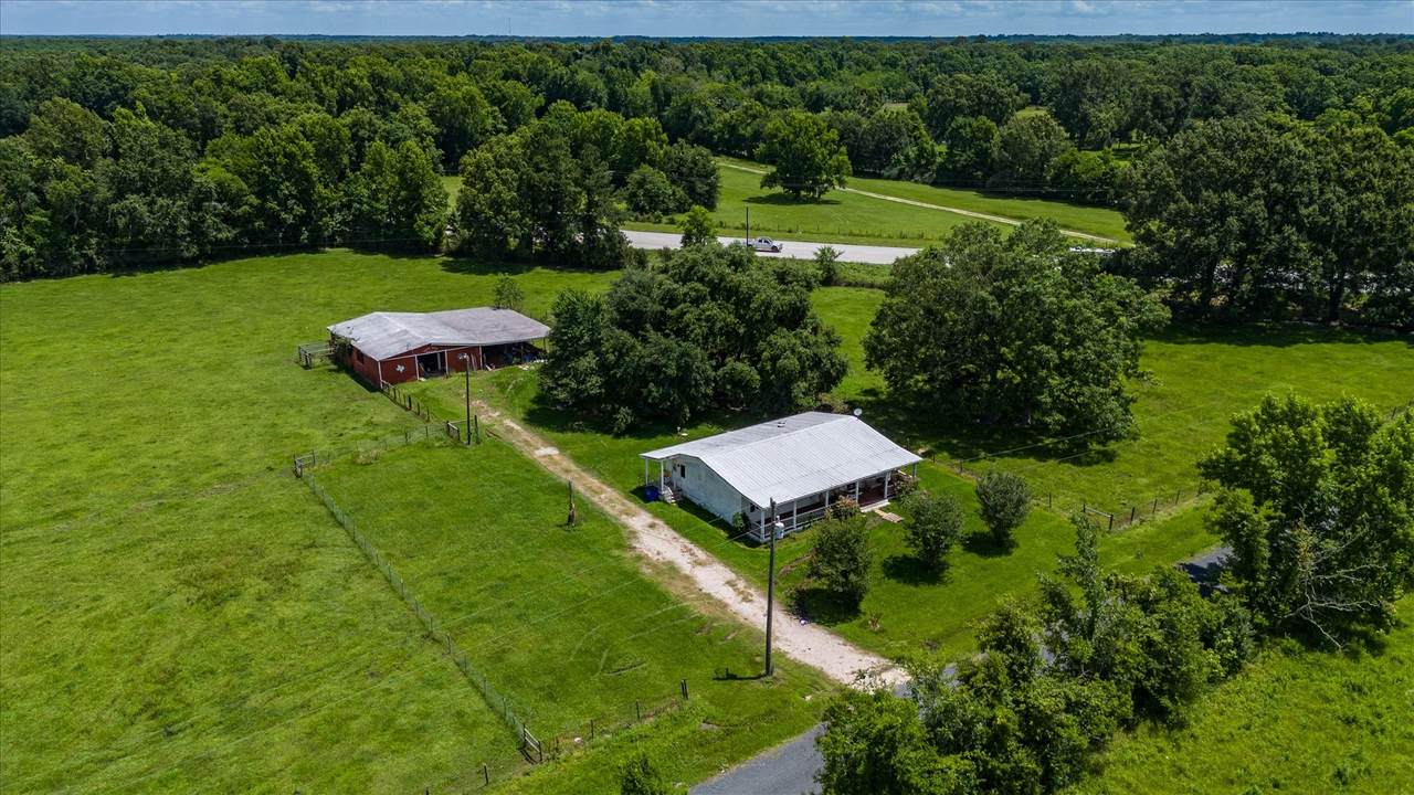 74 County Road 2110 - Photo 1