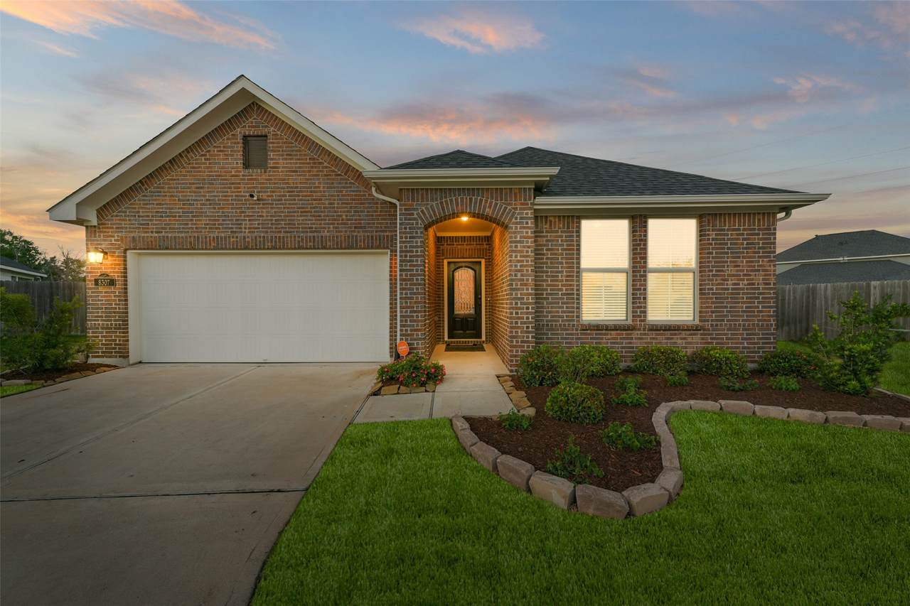 8307 Divot Trace - Photo 1