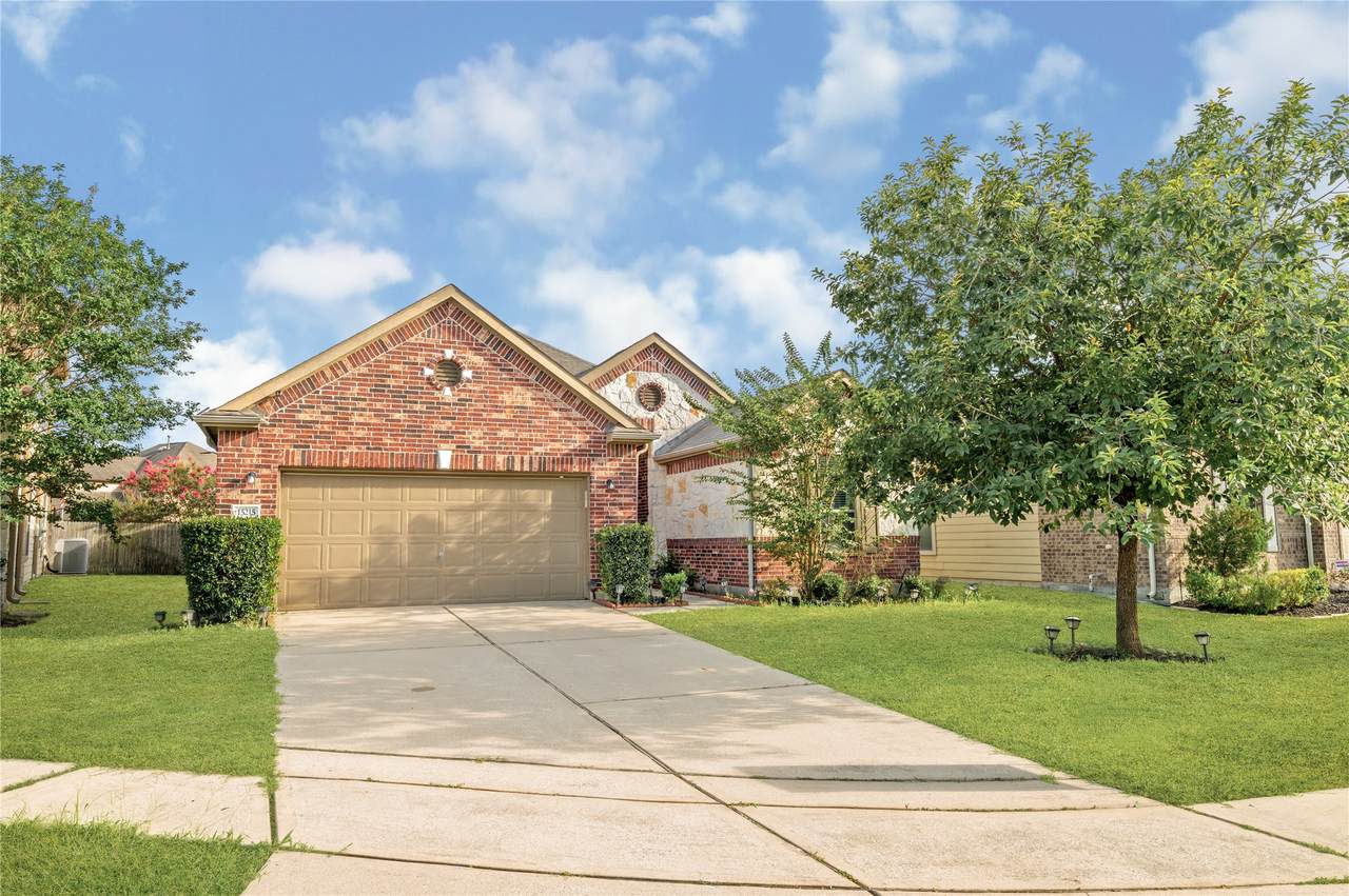 15215 Sunlight Bay Court - Photo 1