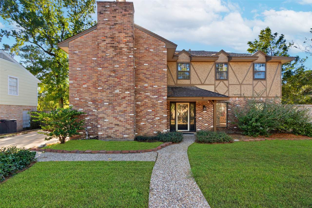 17627 Loring Lane - Photo 1