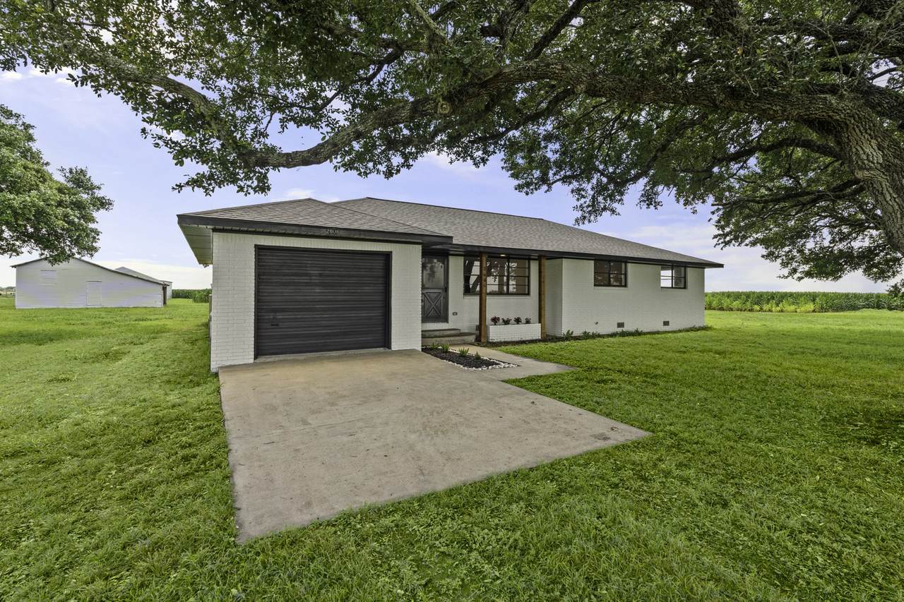 2606 Long Lane - Photo 1