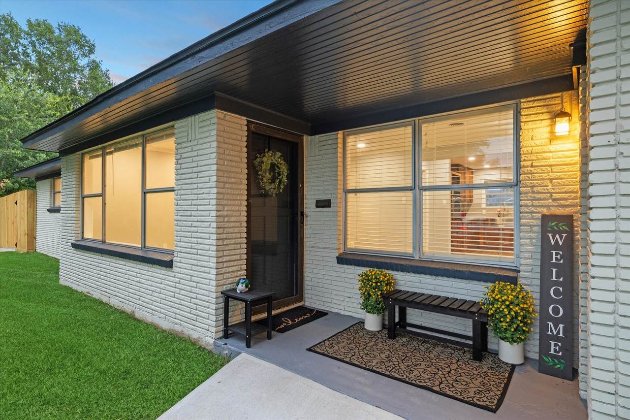 1301 Gulf Street - Photo 1