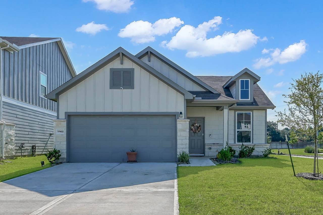 17902 Cranberry Scoop - Photo 1