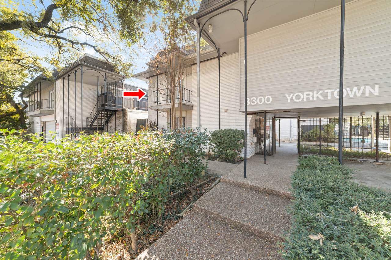 3300 Yorktown Street - Photo 1
